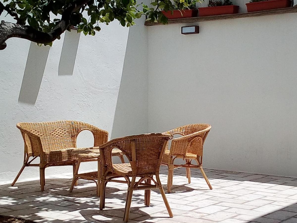 Cortile Calinea Bed and Breakfast Castrignano del Capo Eksteriør billede
