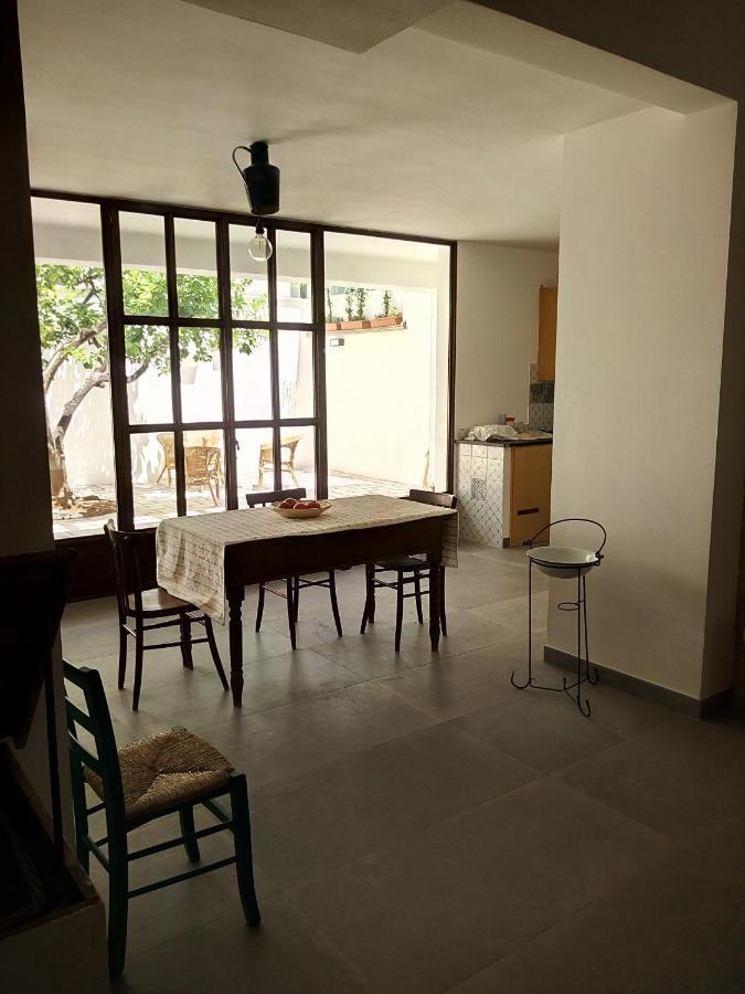 Cortile Calinea Bed and Breakfast Castrignano del Capo Eksteriør billede